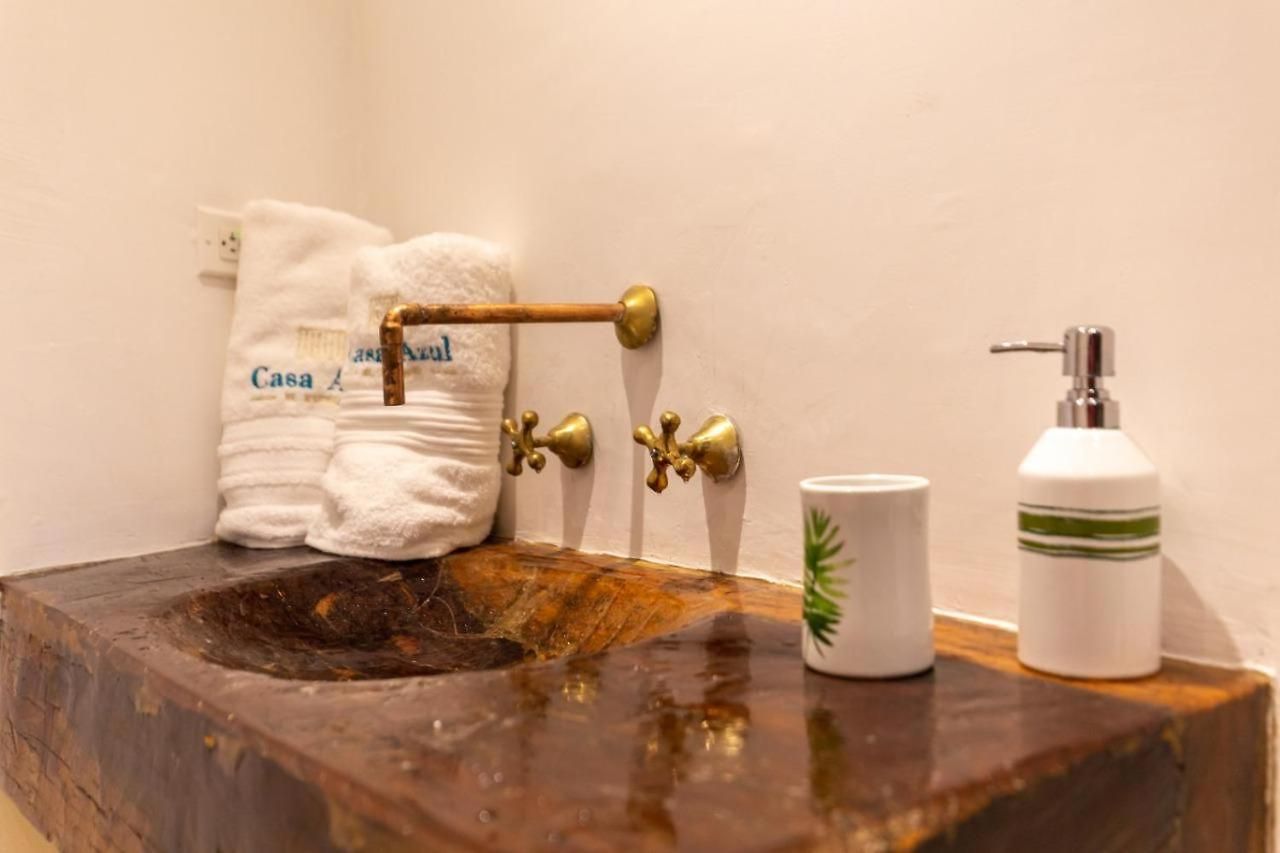 Blue House Castillo View Private Jacuzzi & Colonial Balconies Holiday home Cartagena