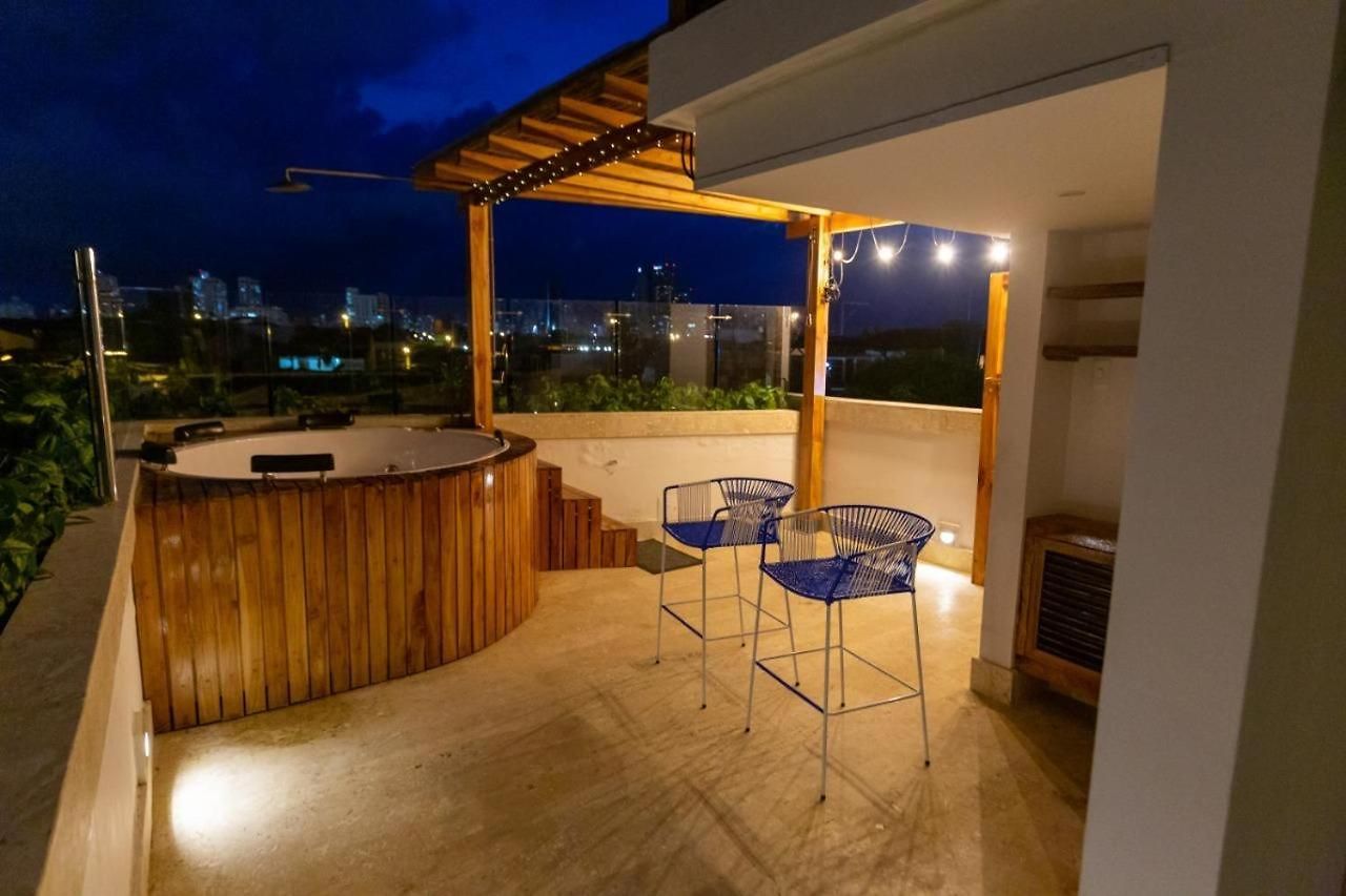 Blue House Castillo View Private Jacuzzi & Colonial Balconies Holiday home
