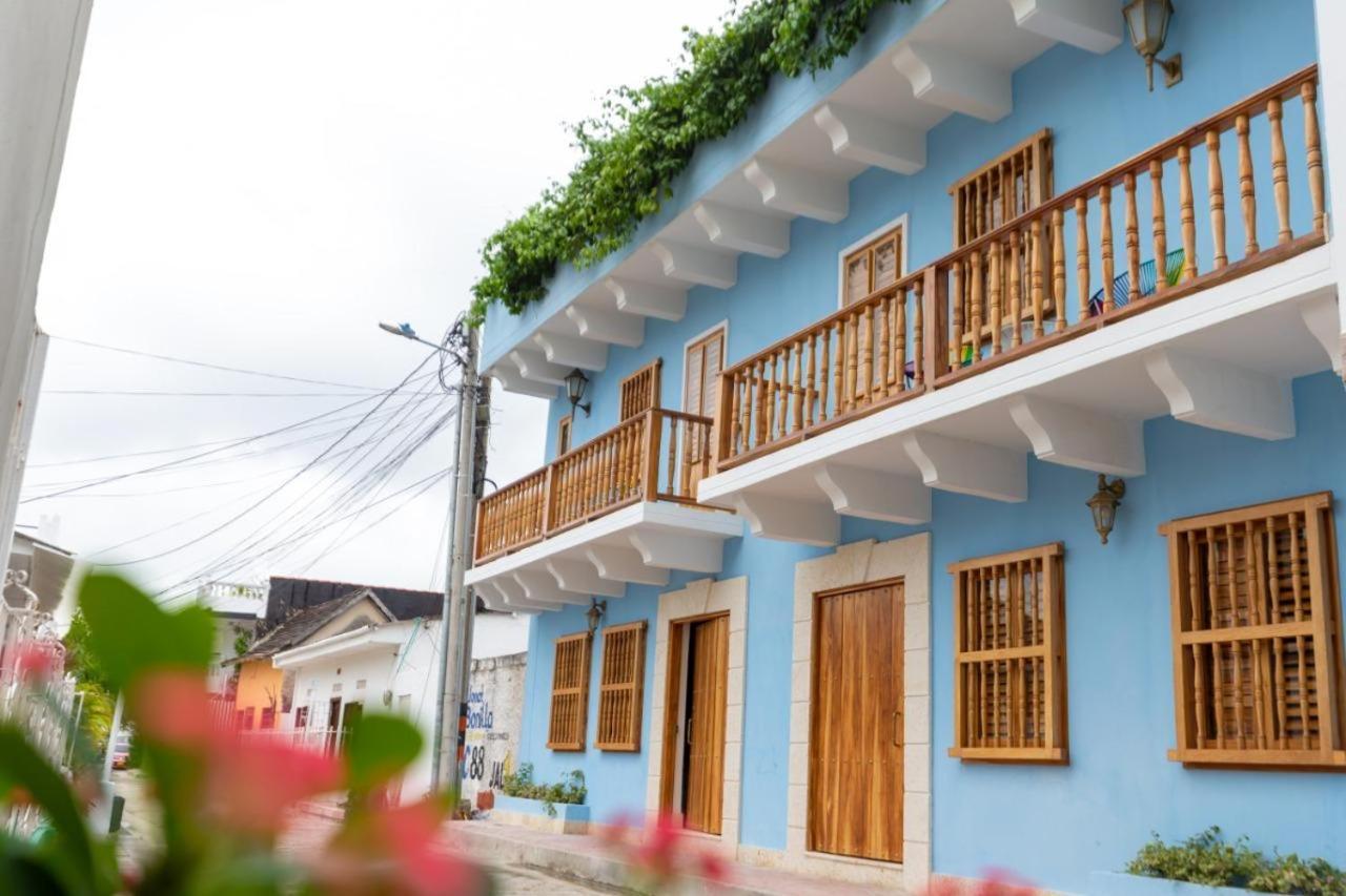 Blue House Castillo View Private Jacuzzi & Colonial Balconies *